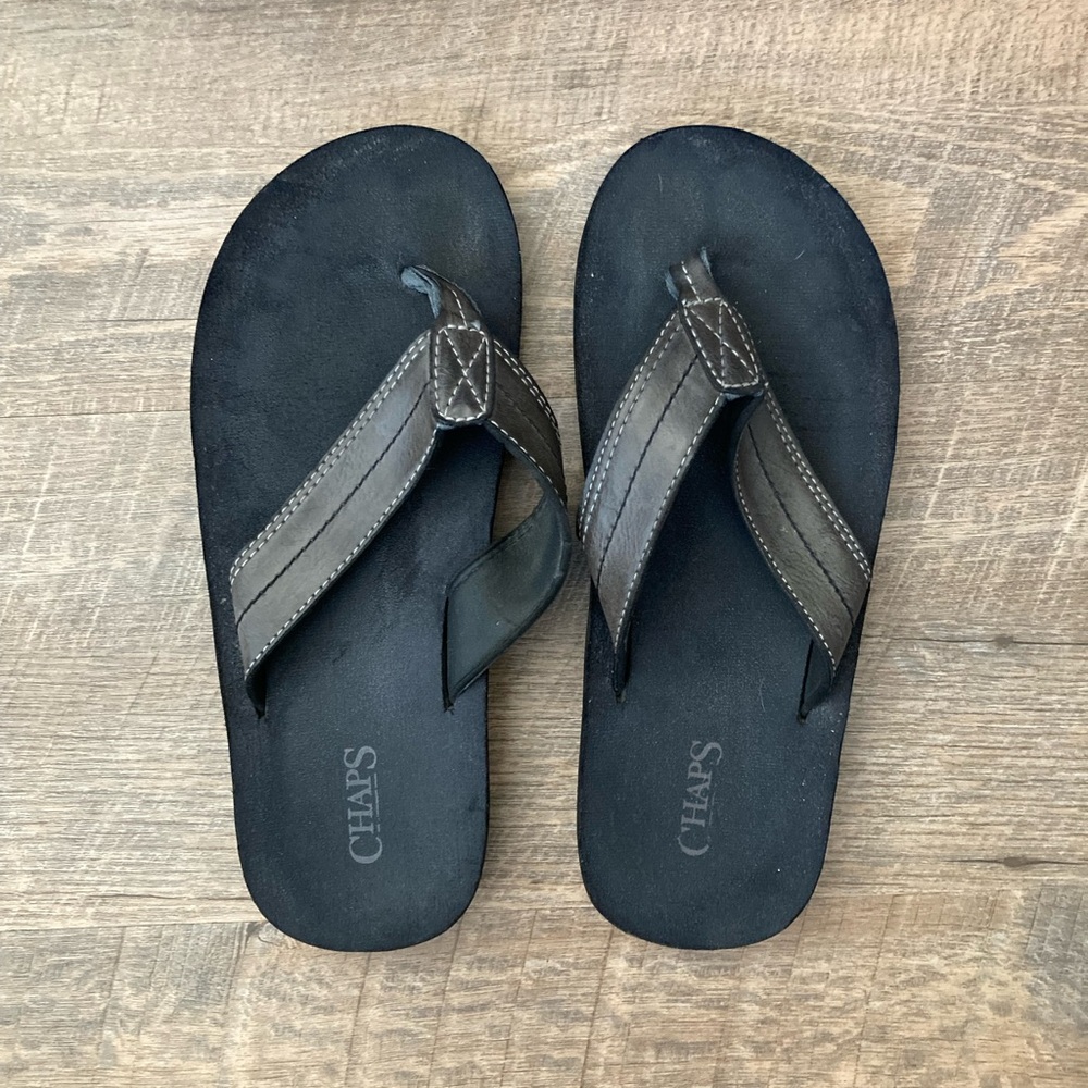 CHAPS | Leather & Foam Flip Flop Sandals